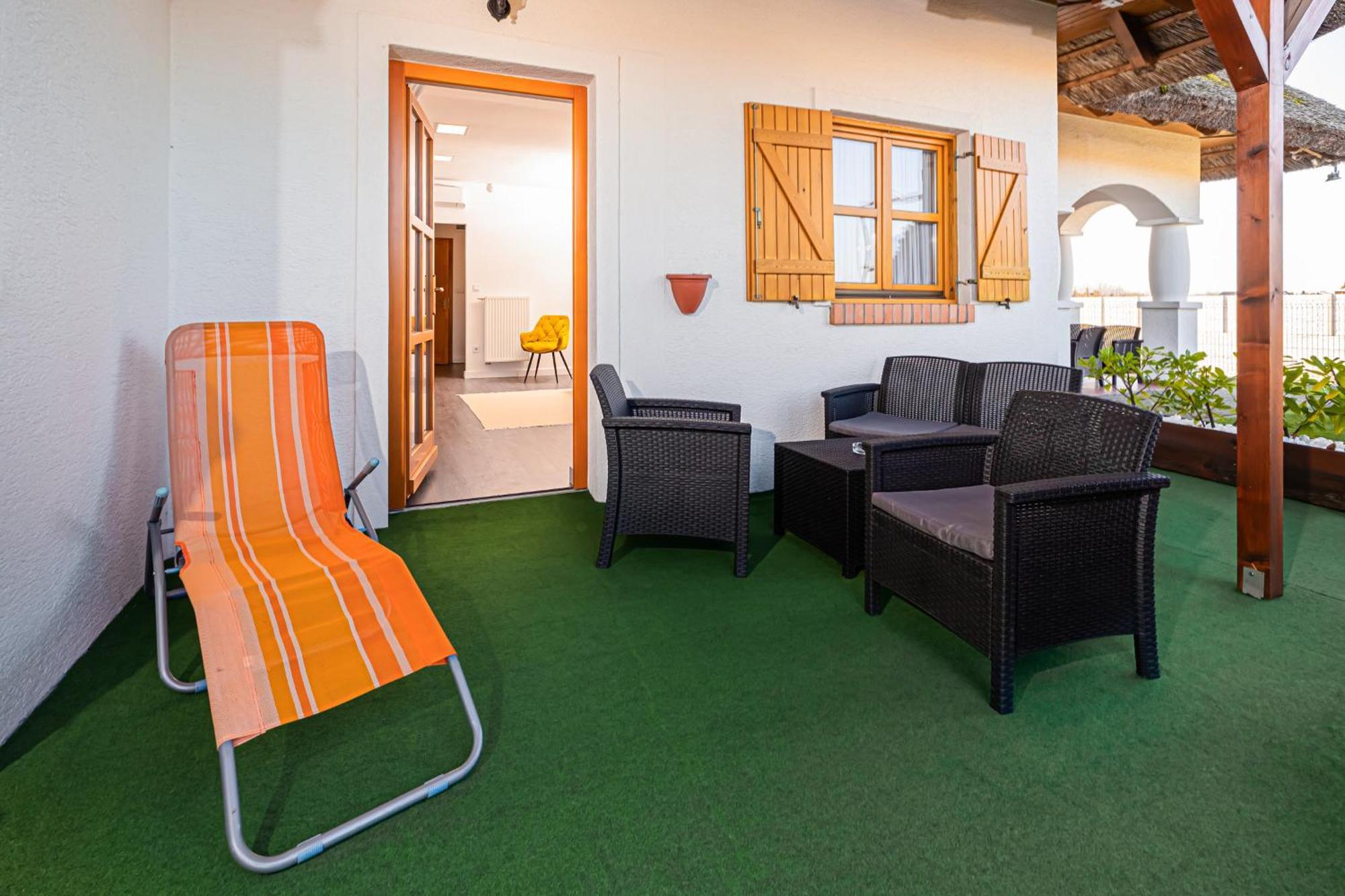 Rigotanya Relax & Wellness Panzio Buekfuerdo Hotell Exteriör bild