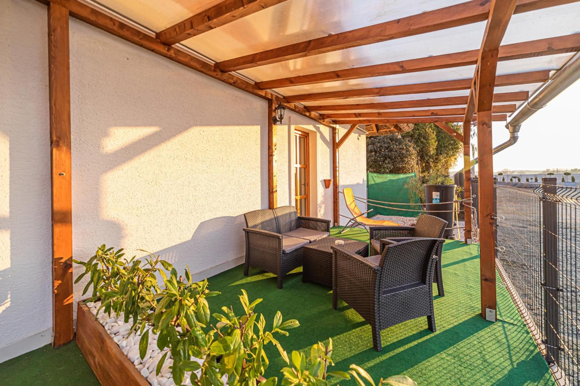 Rigotanya Relax & Wellness Panzio Buekfuerdo Hotell Exteriör bild