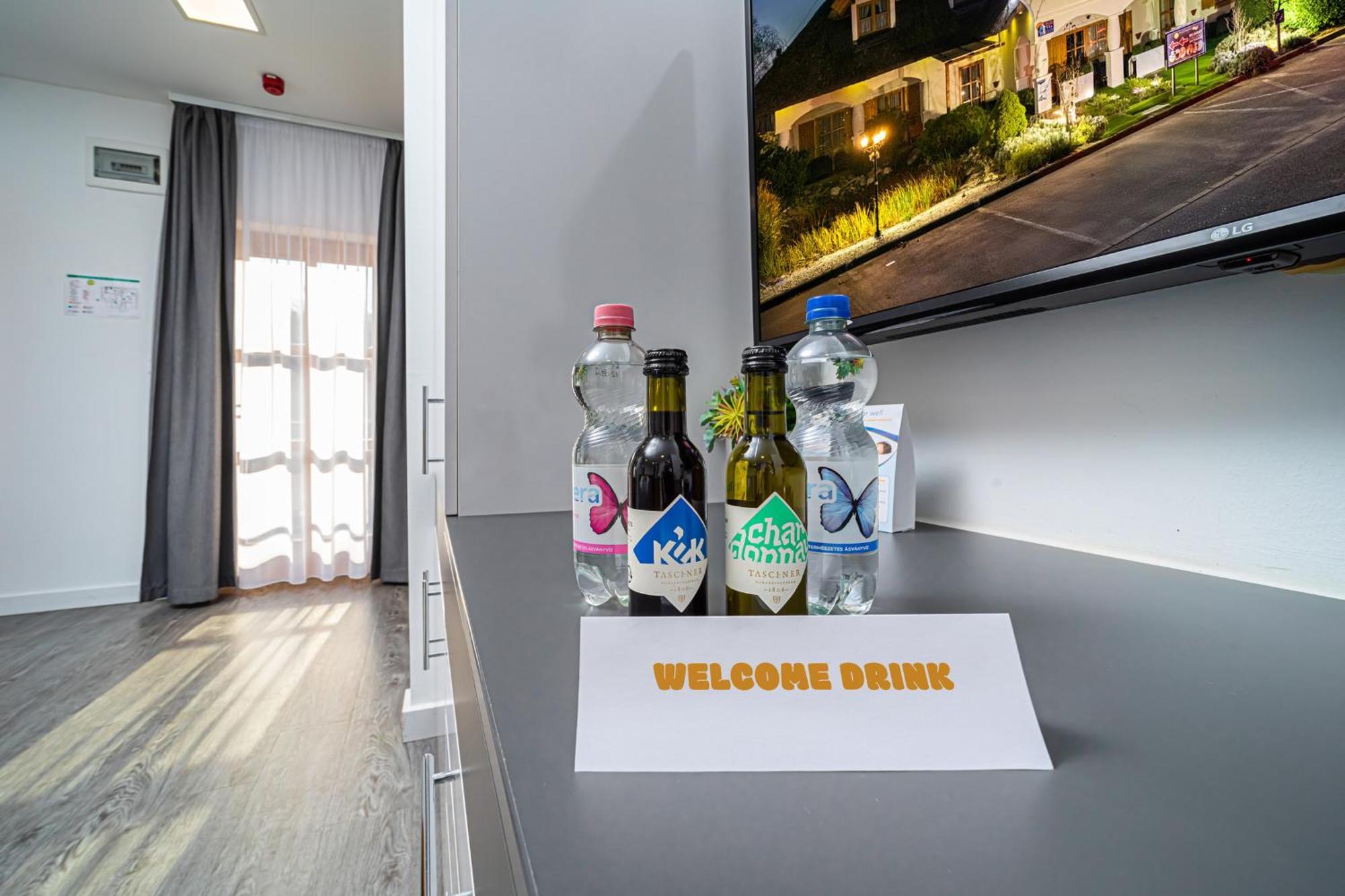 Rigotanya Relax & Wellness Panzio Buekfuerdo Hotell Exteriör bild